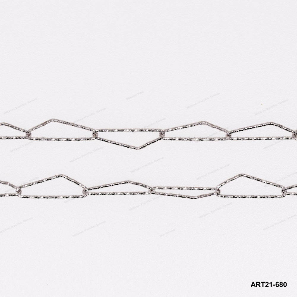 Triangle shape diamound cut Small Design chain