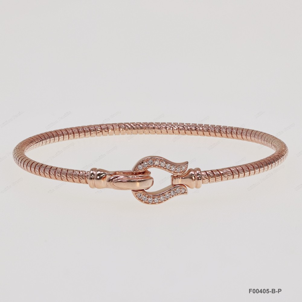 F00405, Italian Diamond Cut Round Chain with White CZ design and Clasp Bangle