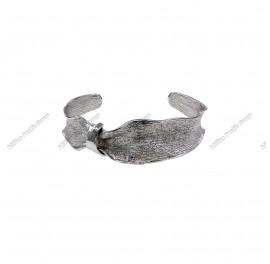 Design Casting Wavy Open Bangle Italian Handmade
