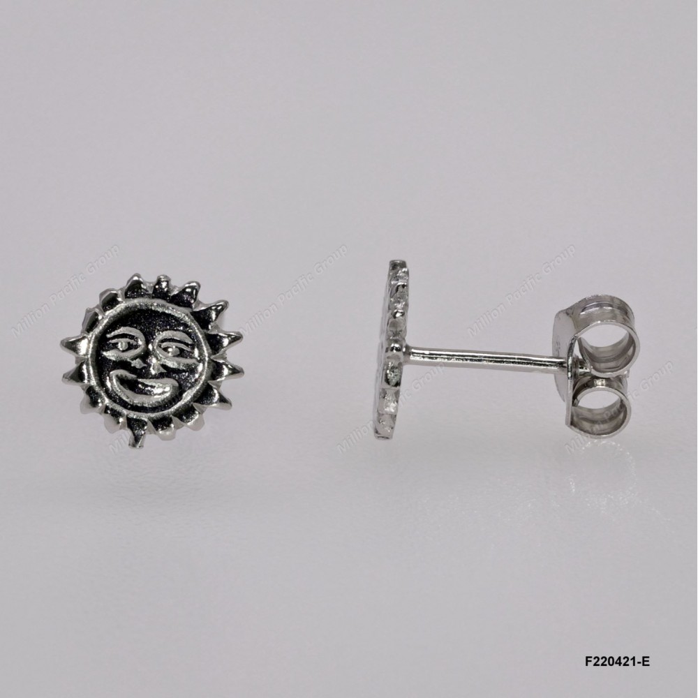 Smile Sun Ear studs ~8.7mm