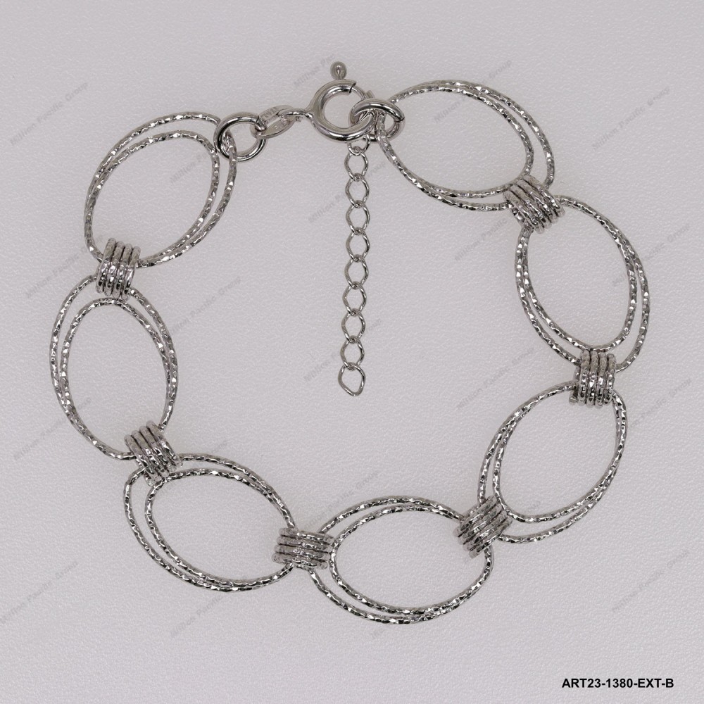 Oval Diamond cut double ring design bracelet